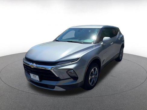 Used 2026 Chevrolet Blazer LT FWD image 7