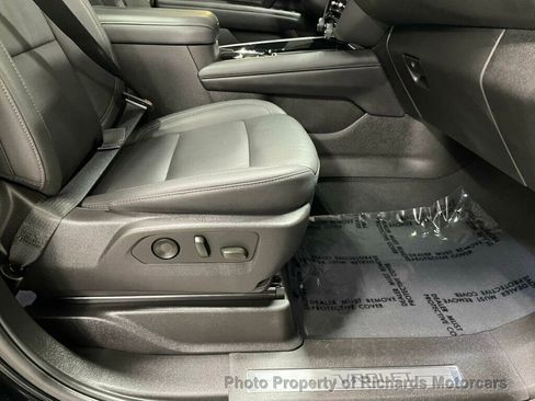 Used 2025 Chevrolet Tahoe Z71 w/ Comfort Package image 25