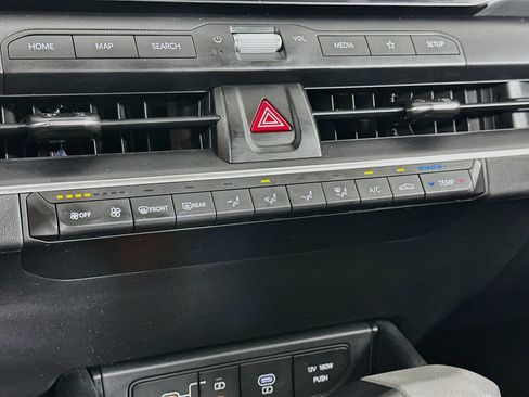 Used 2025 Kia K4 FWD image 23