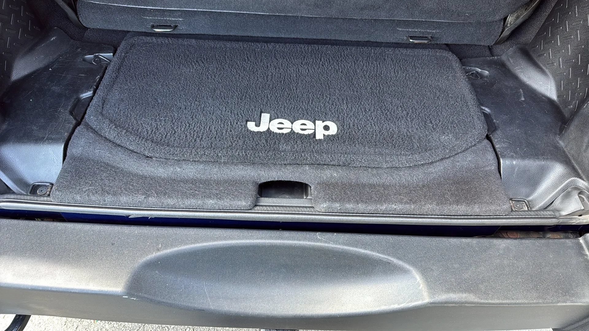 Used 2013 Jeep Wrangler Sport AWD/4WD image 26