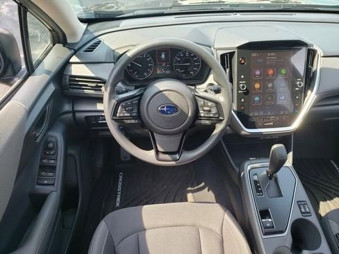 Used 2025 Subaru Crosstrek 2.0i Premium image 15