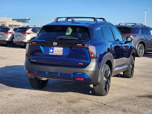 New 2026 Nissan Kicks SR FWD image 3