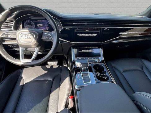 Used 2020 Audi Q8 Premium Plus w/ Premium Plus Package AWD/4WD image 7