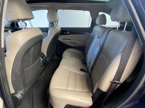 Used 2019 Kia Sorento EX w/ EX Touring Package AWD/4WD image 21