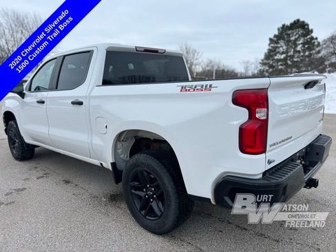 Used 2020 Chevrolet Silverado 1500 Custom Trail Boss w/ Custom Convenience Package image 4