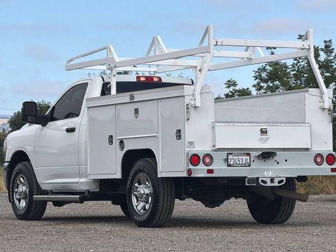 Used 2024 RAM 2500 Tradesman w/ Chrome Appearance Group RWD image 6