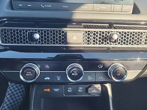 Certified 2025 Honda Civic Sport image 21