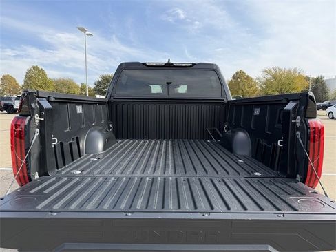 Used 2024 Toyota Tundra Limited image 31