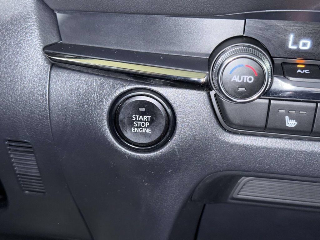 Used 2024 MAZDA CX-30 AWD 2.5 S w/ Premium Package image 27