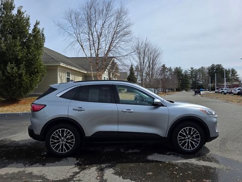 Used 2022 Ford Escape SEL w/ Technology Package image 13