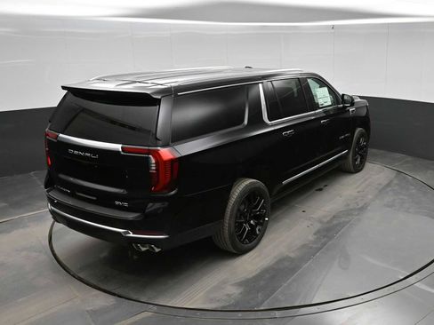 New 2026 GMC Yukon XL Denali w/ Denali Reserve Package AWD/4WD image 26