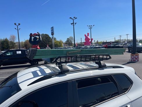 Used 2024 Volkswagen Taos S image 8