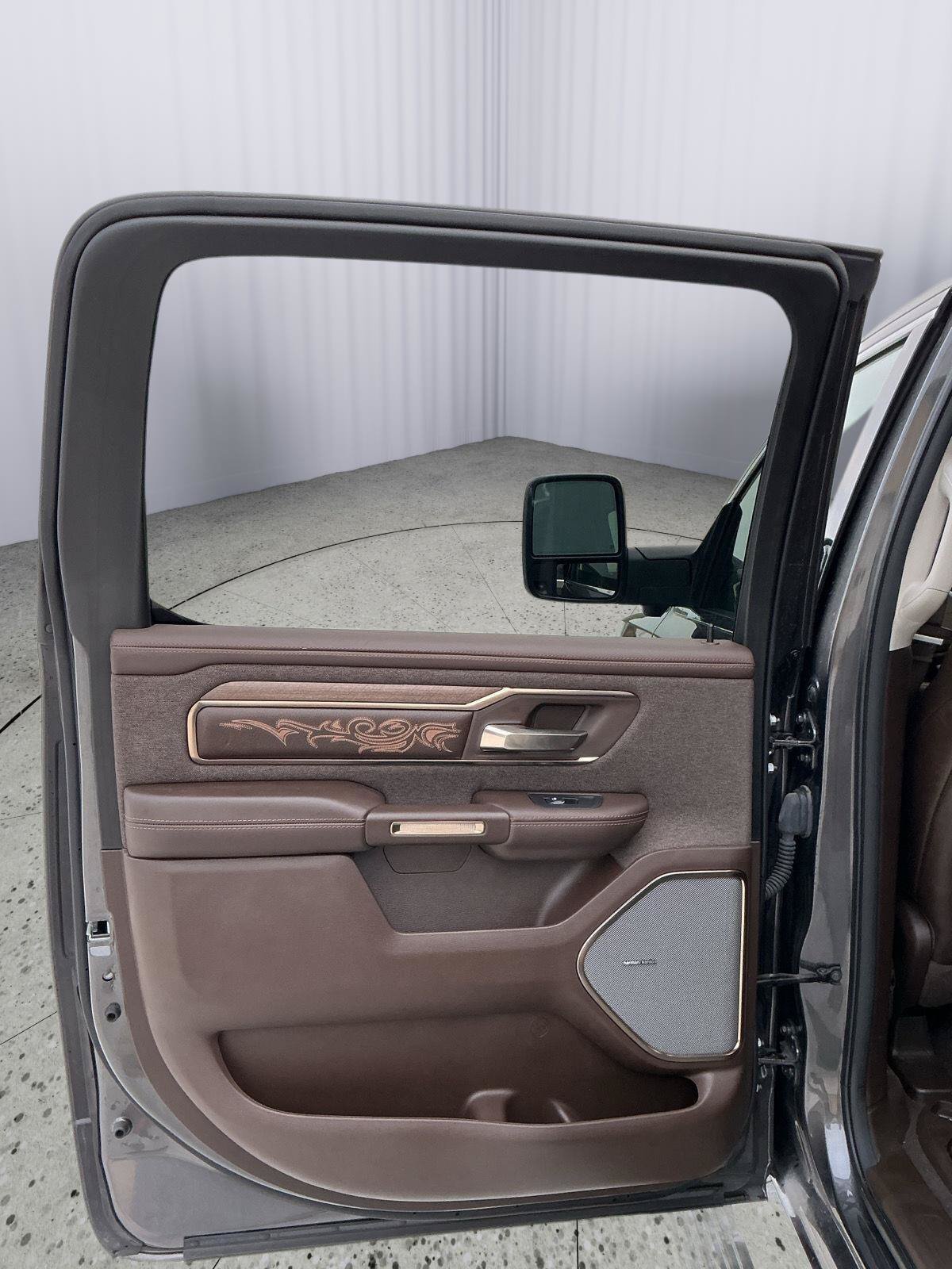 Used 2025 RAM 1500 Limited w/ Off Road Group AWD/4WD image 23