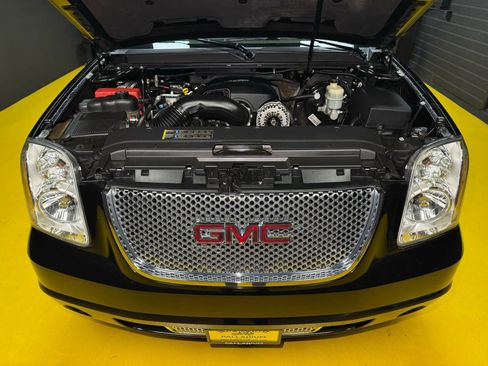 Used 2007 GMC Yukon Denali image 49