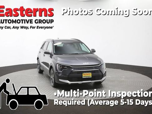 Used 2025 Kia Niro LX FWD image 49