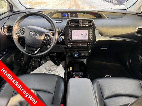 Used 2022 Toyota Prius XLE image 13
