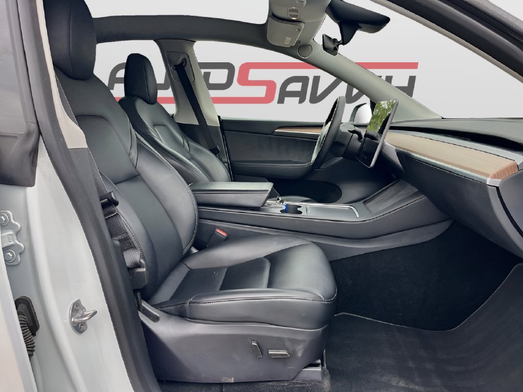 Used 2024 Tesla Model Y Long Range RWD image 28