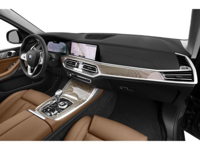 Used 2022 BMW X7 M50i w/ Executive Package AWD/4WD image 18