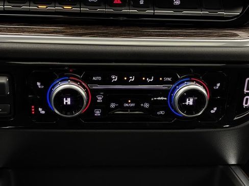 New 2026 GMC Sierra 1500 Elevation w/ Elevation Premium Package AWD/4WD image 28