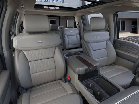 New 2026 Ford F250 Platinum w/ Platinum Plus Package AWD/4WD image 10