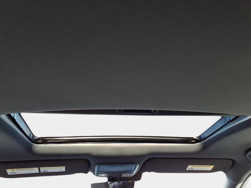 Used 2025 Honda Passport TrailSport image 14