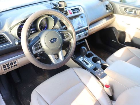 Used 2015 Subaru Outback 2.5i Limited image 10