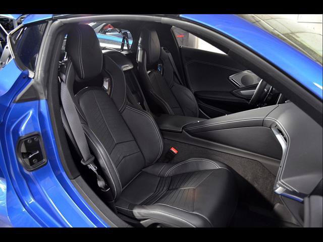 Used 2023 Chevrolet Corvette Stingray Preferred Cpe w/ Body-Color Dual Roof Package RWD image 22