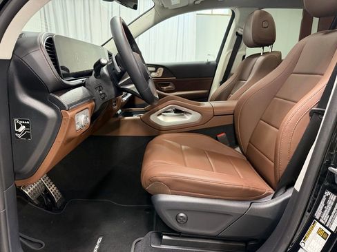Used 2026 Mercedes-Benz GLS 450 4MATIC image 20