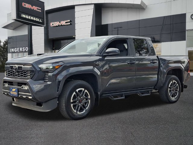 Used 2025 Toyota Tacoma TRD Sport AWD/4WD image 33