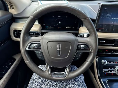 Used 2021 Lincoln Nautilus FWD image 14