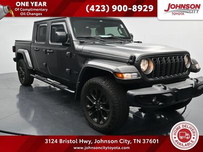 Used 2025 Jeep Gladiator Sport