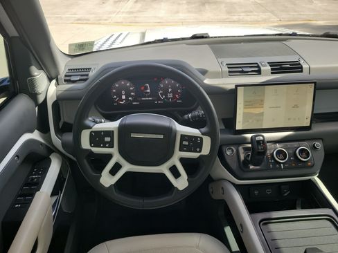 Used 2023 Land Rover Defender 130 First Edition AWD/4WD image 20