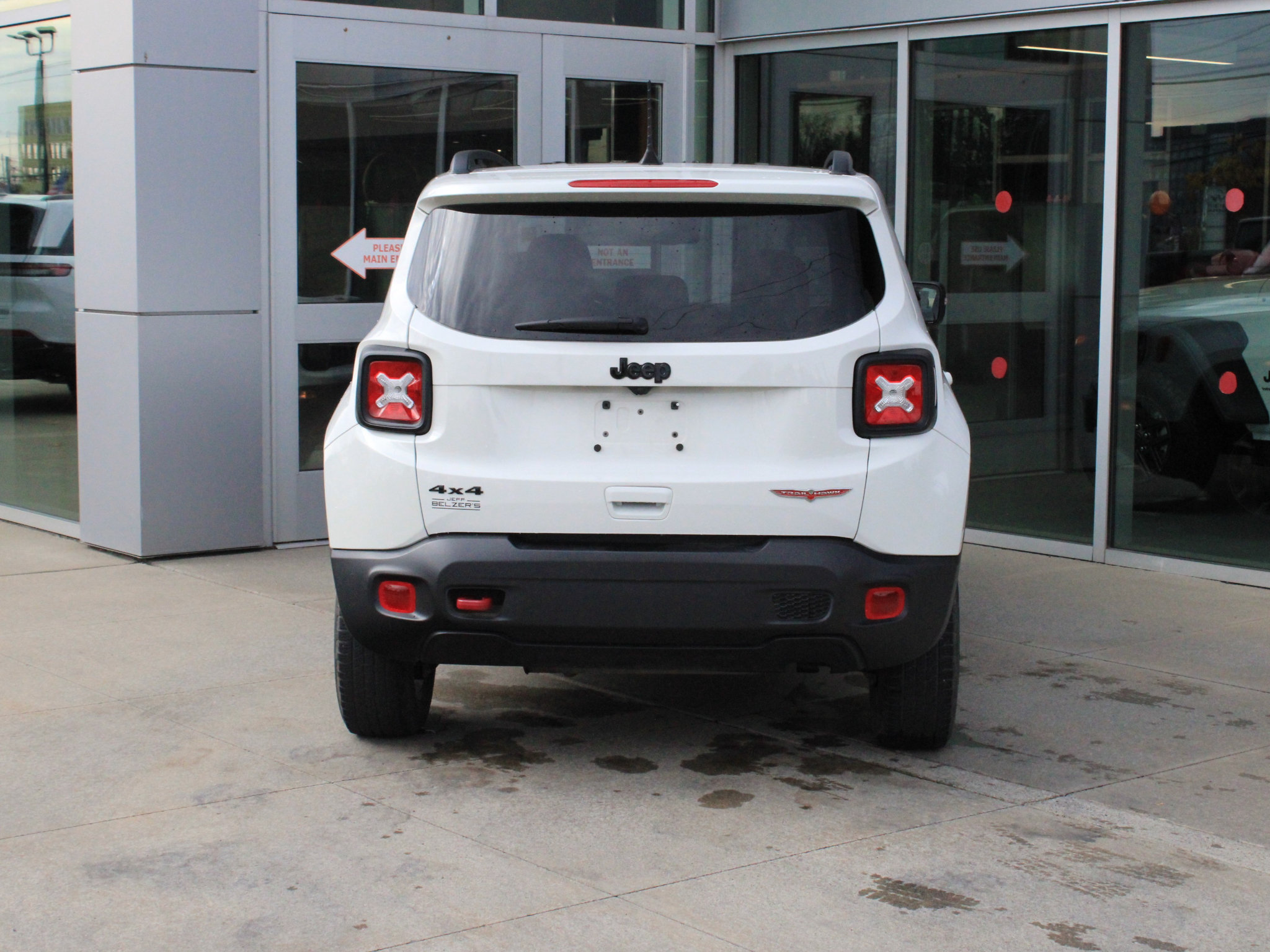 Used 2023 Jeep Renegade Trailhawk AWD/4WD image 7