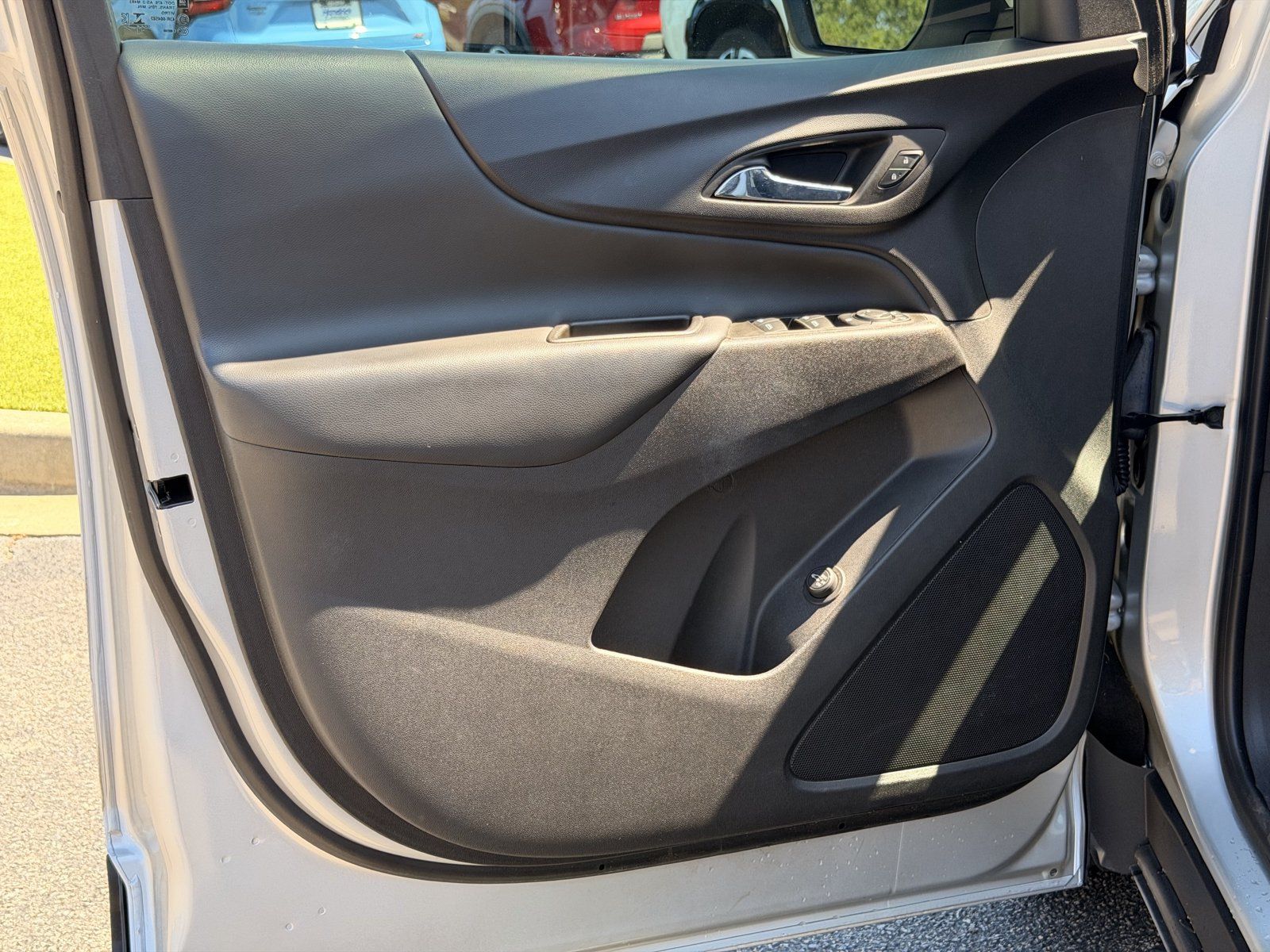 Used 2022 Chevrolet Equinox LT FWD image 16