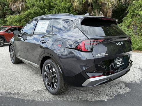New 2026 Kia Sportage SX image 6