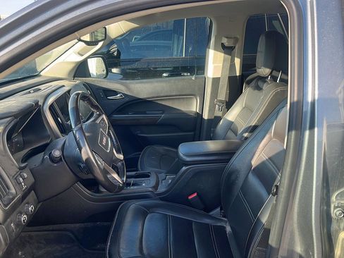 Used 2019 GMC Canyon Denali image 5