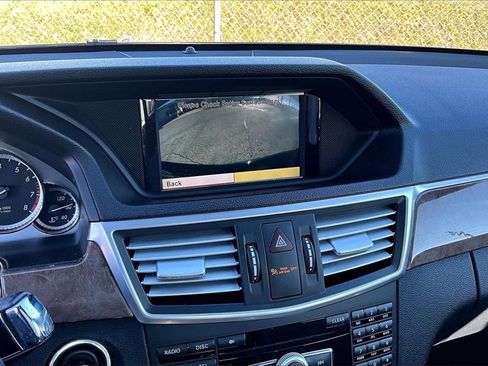 Used 2012 Mercedes-Benz E 350 4MATIC Sedan image 21