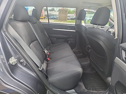 Used 2010 Subaru Outback 2.5i Premium AWD/4WD image 37