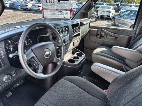 Used 2023 Chevrolet Express 2500 w/ Driver Convenience Package image 18