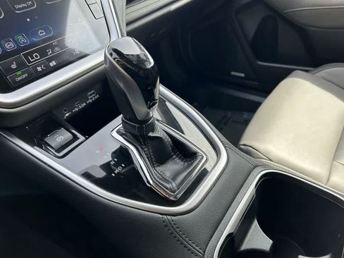 Certified 2025 Subaru Outback Onyx Edition AWD/4WD image 18