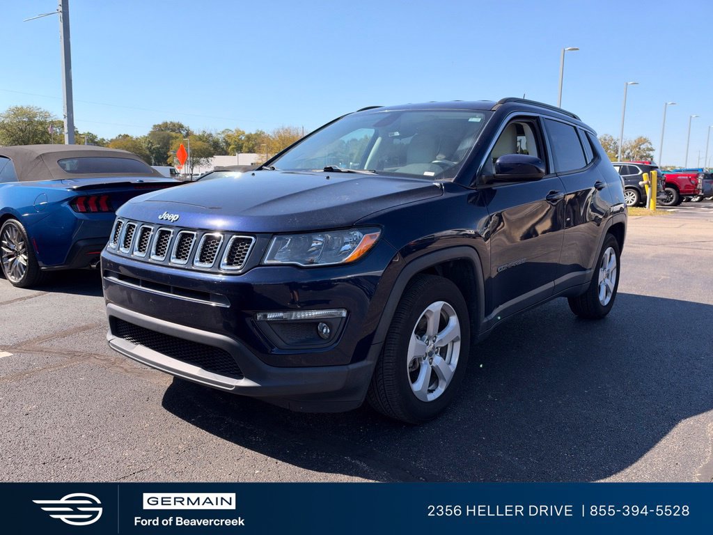 Used 2019 Jeep Compass Latitude FWD image 1