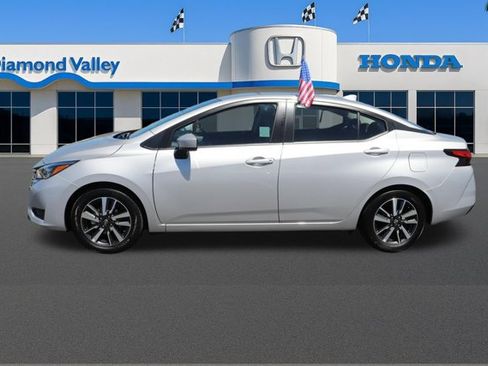 Used 2025 Nissan Versa SV FWD image 7