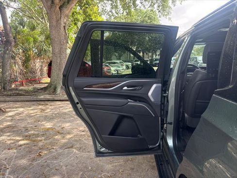 Used 2023 Cadillac Escalade Sport Platinum image 22