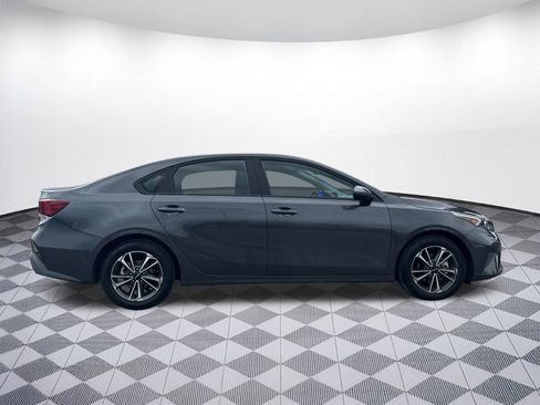 Used 2024 Kia Forte LXS w/ LXS Technology Package image 7