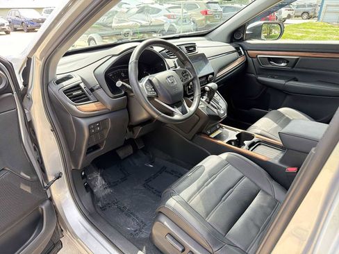 Used 2022 Honda CR-V Touring image 2