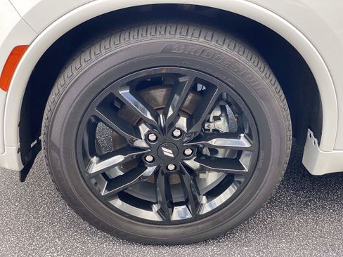 Used 2024 Dodge Durango GT RWD image 14