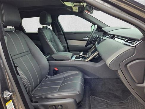 Certified 2022 Land Rover Range Rover Velar R-Dynamic S image 19