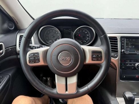 Used 2013 Jeep Grand Cherokee Laredo image 16