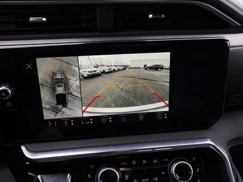 Used 2024 GMC Sierra 1500 Denali AWD/4WD image 25