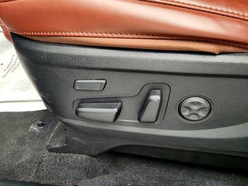 Used 2024 Kia Telluride SX Prestige image 12